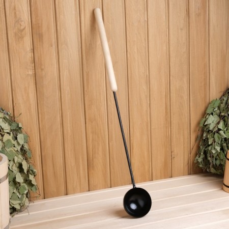Metal bucket with a wooden handle, 0, 25 liters