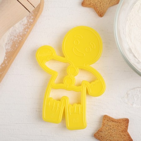 Bed -up form "gingerbread man", cutting, stamp, 11.5 × 8 cm, yellow color-1