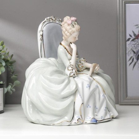 Souvenir Ceramics "Freilin with the book" 25x22x17 cm-2