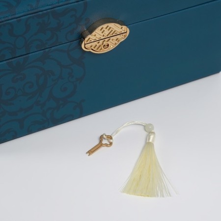 Casket to the leatherette for decorations the chest "Piece on sakura. Blue" Blue "26x20x13 cm-8