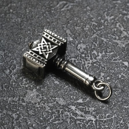 Charm "Hammer Svaroga", metal pudter, art casting-1