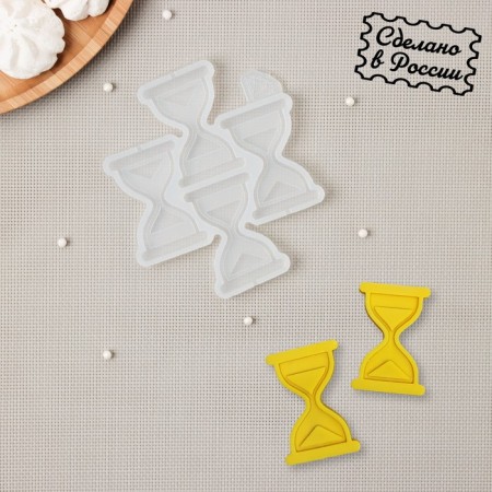 Silicone Mold for candy and chocolate "Sanding Clock", the color is transparent