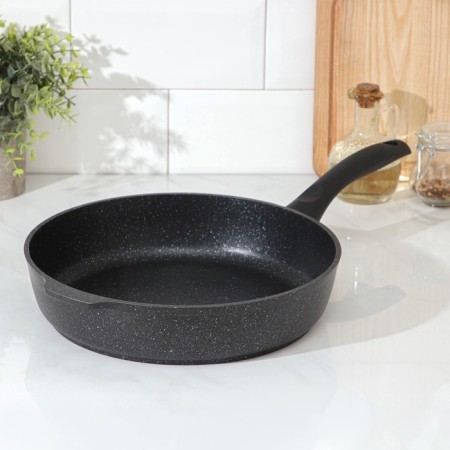 Pan, d = 28 cm, plastic handle, anti -stick coating, dark marble color