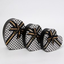 A set of boxes 3 in 1 heart 22*20*9/19*17*7.5/16*13.5*6 cm