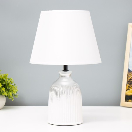 Ganna's table lamp E14 40W white 22.5x22.5x34cm Risalux