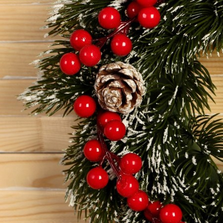 New Year's Wreath D-27 cm "Cozy Fairy Tale" Funned branches of berries-1