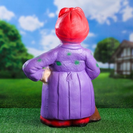 Garden figure "Mother -in -law with a broom average" 59x40x25cm mix-2
