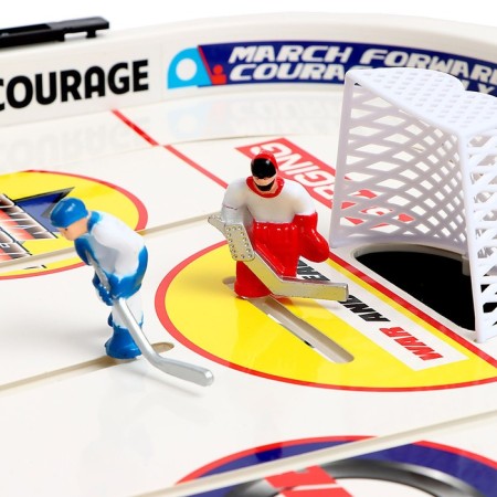 Table hockey "playoffs", 2 players, 4+-5