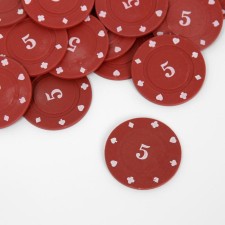 A set of chips with a face value of 5. Plain, red, in a set 25 pcs.