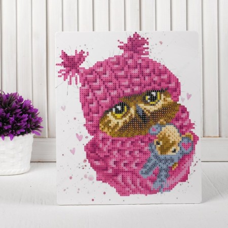 Diamond embroidery with partial filling "Owl in a hat", with a stand-1