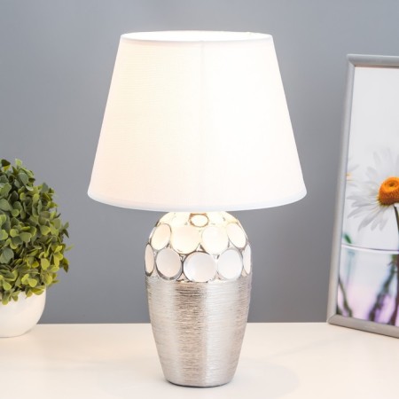 E14 40W Belo-chromovye table lamp "Assami" 22.5x22.5x35 cm Risalux-1
