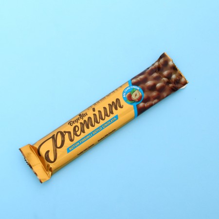 Milk chocolate "Premium", with a solid hazelnut, 75 g-1