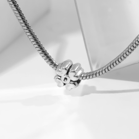 Talisman "Flower" Clover, Color Silver-1