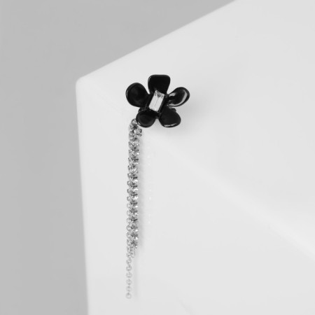 Earring "Kaff" Flower, chamomile, black color in silver-1