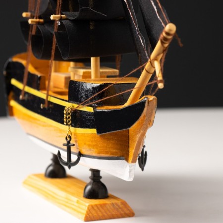Souvenir Small Ship "Oliphant", 24 × 24 × 4 cm-2