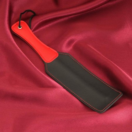 Leather dressing "Clap", with a red handle, 32x7.5 cm