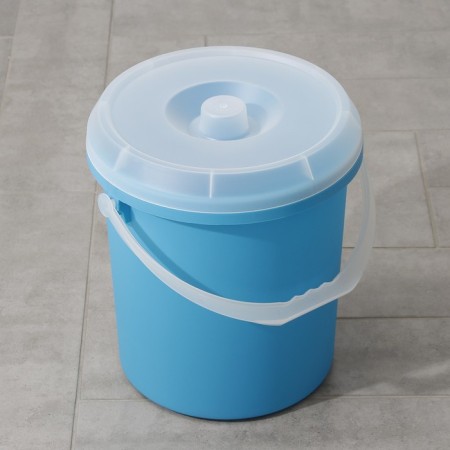 A bucket with a lid Darel plast, 20 l, color mix-1