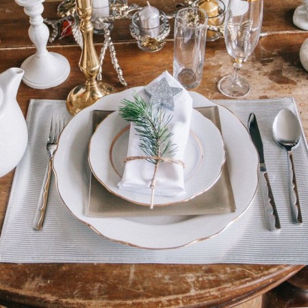 Montreal plate, d = 17.5 cm, white color with gold tap-3