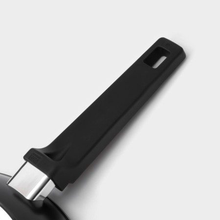 Magistro flame pan, d = 28 cm, h = 5 cm, the Soft-Touch pen, anti-stick coating, induction-4