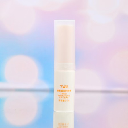 Hygienic lipstick, with honey extract-3
