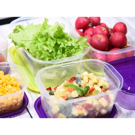 A set of plastic containers with Oursson steam.-2