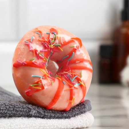 The bathtub bomb "Donut with sprinkling", 90 gr, white-orange, tangerine-2