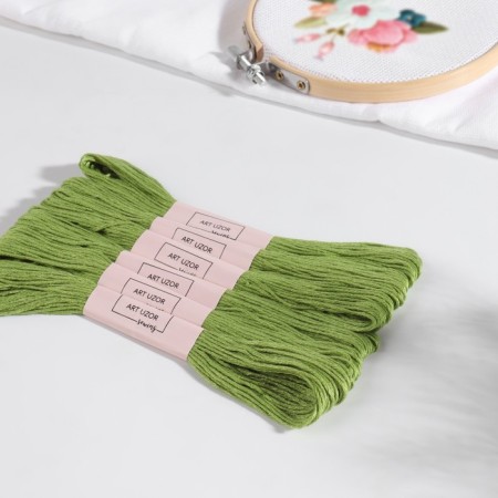 Muline threads, 8 ± 1 m, green color No. 470-1