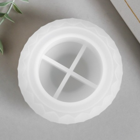 Mold Silicon "Round Grounds with faces" 8x8x8.4 cm-1