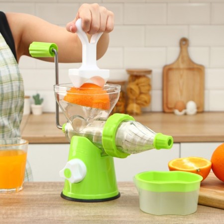 Mechanical fresh juicer, green color-11