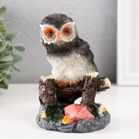 Polystone souvenir "Filin on a rocky hillock" 8x8.5x12.5 cm