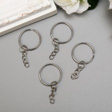 The base for the key fob Ring metal with a silver chain 2.4x2.4 cm
