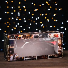 Self -charged box, with a window, 