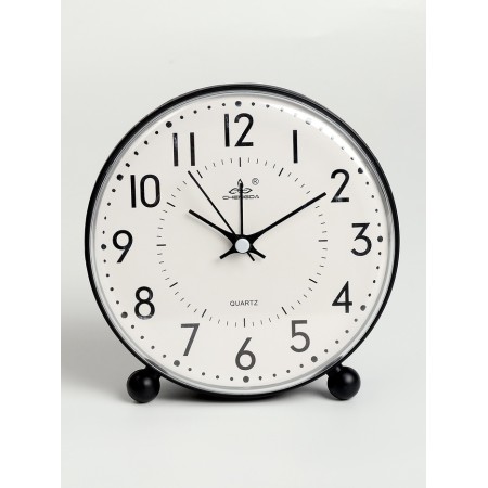 Watch a alarm clock, on batteries, 13.5 x 4.5 x 14 cm, dial 13.5 x 11.6 cm-1