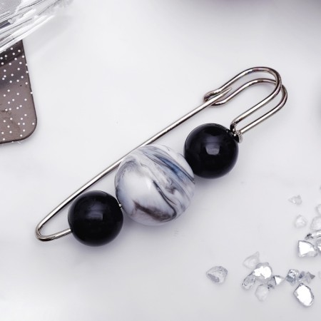 Planet pin 7 cm, black and white color in silver-3