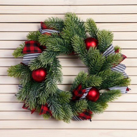 New Year's Wreath D-30 cm "Cozy fairy tale" Striped ribbons balls