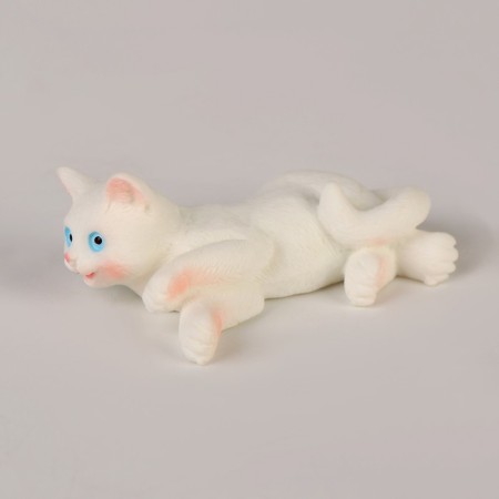 Miniature Puppet "Affectionate cat", set of 3 pcs., Size 1 pc. - 2.5 × 1.5 × 4.5 cm