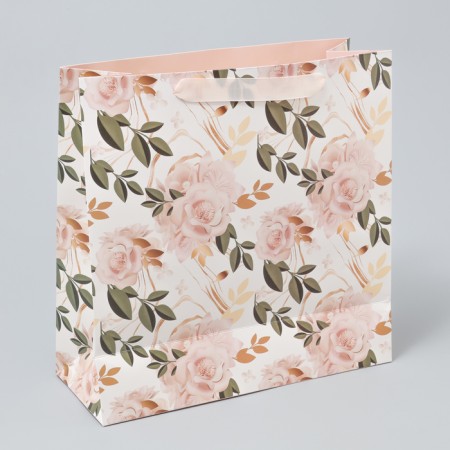 Gift Laminated Square, packaging, “Beautiful”, 30 x 30 x 12 cm-3