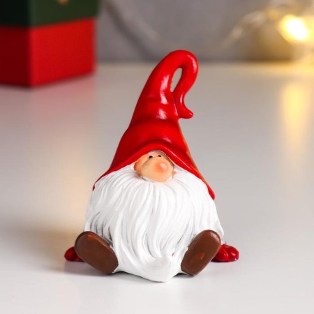 Souvenir Polystone "Grandfather Frost in the Red cap" 7x6.3x5 cm-1