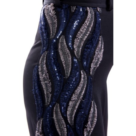 Female costume, size 44-3