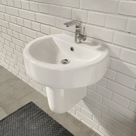 Best 55 x 44.5 washbasin, white