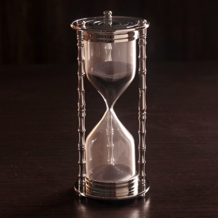 Sanding clock "May" Brass, aluminum (4 min 30 sec) 7.5x7.5x17 cm