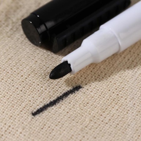 Fabric marker, permanent, black color-1