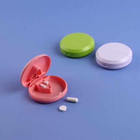 Tabertik with a tablet cut, d = 7 × 2.3 cm, 1 section, color mix-1