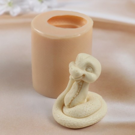 Silicone Mold "Snake No. 9" 6.5x4x5.5 cm-1