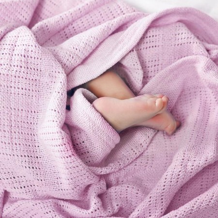 Knitted blanket, size 90x118 cm, pink color
