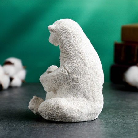 Figure "Bear White with a barrel" 12.3cm-2
