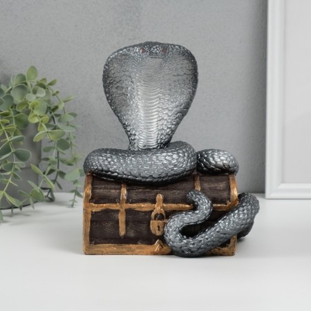 New Year's figure "Cobra on the chest" 20 x 17 x 12 cm.-4
