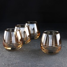 A set of low glass glasses 
