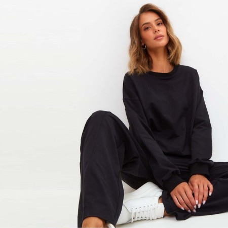 Women's costume (sweatshirt/pants), black color, size 50-5