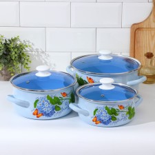 Set of pots 